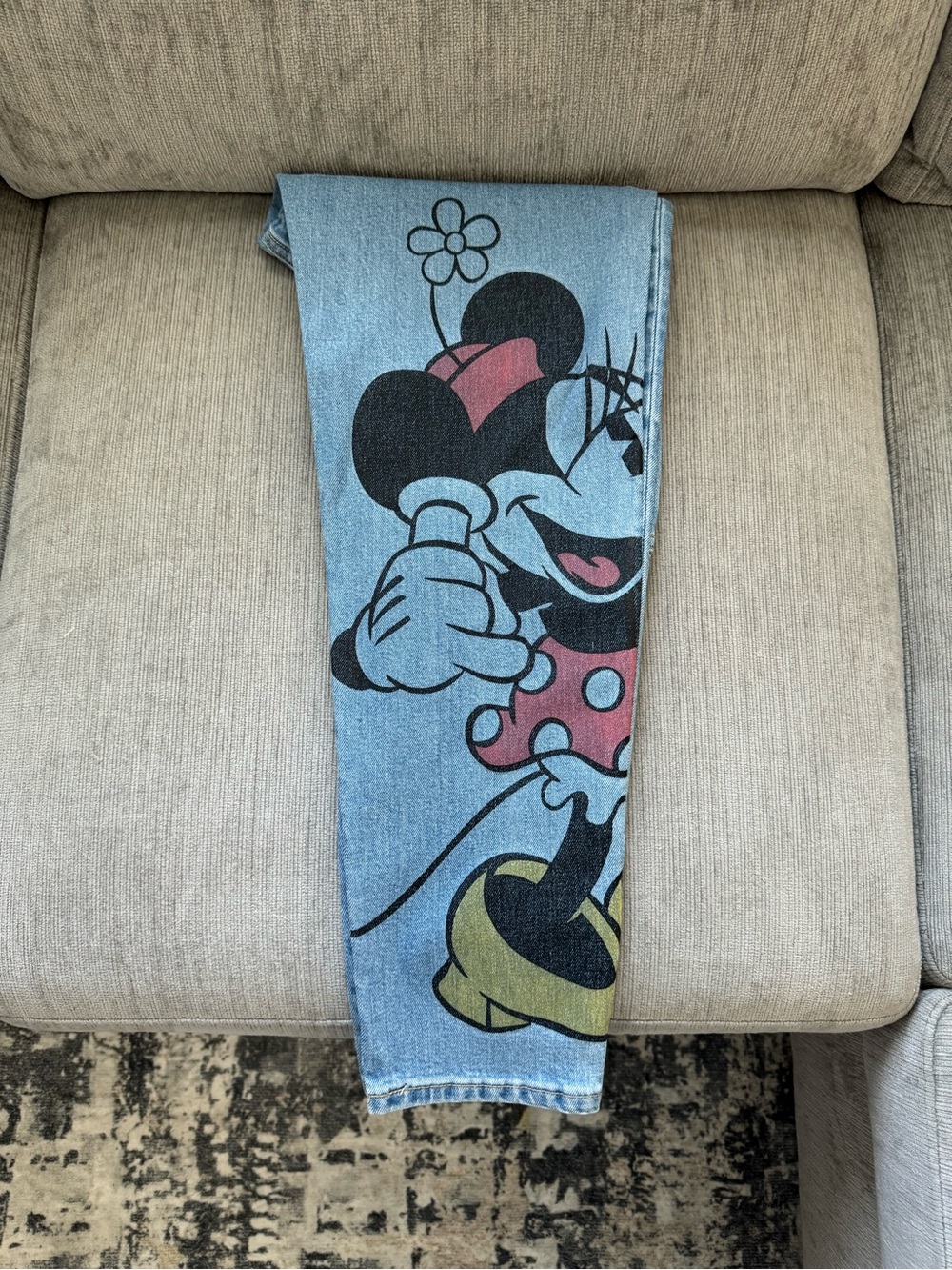 Levi's x Minnie Mouse Boyfriend Jeans - Picture 4 of 4